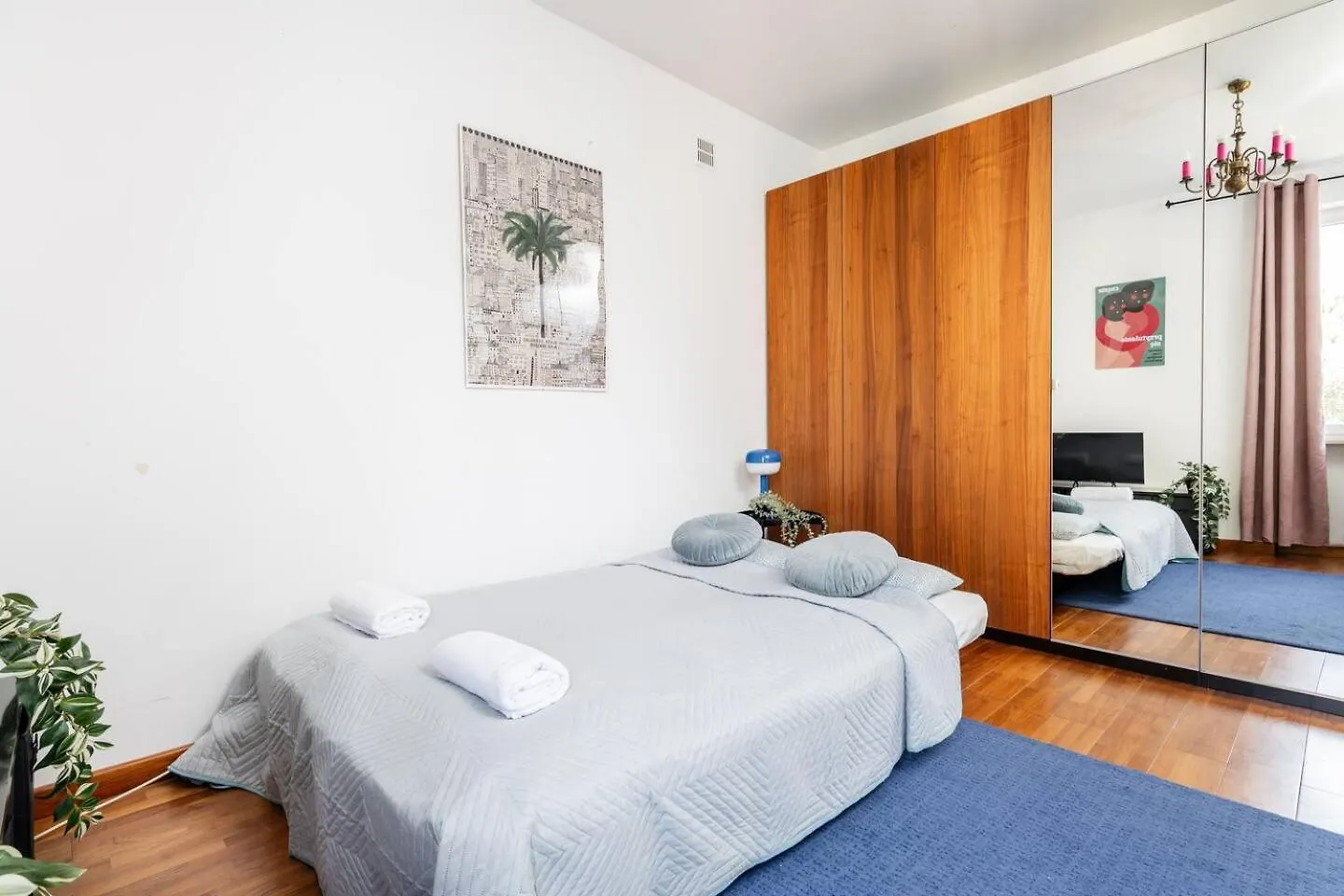 Rose Hip Studio Downtown Warsaw