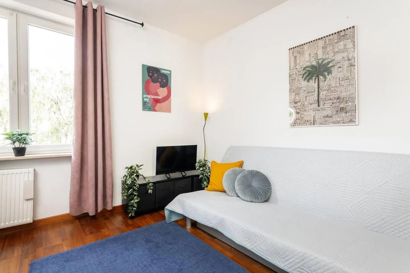 Rose Hip Studio Downtown Warsaw Apartment